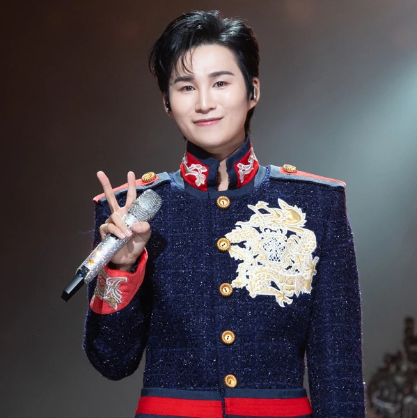 今天最受喜愛的金熙栽模樣