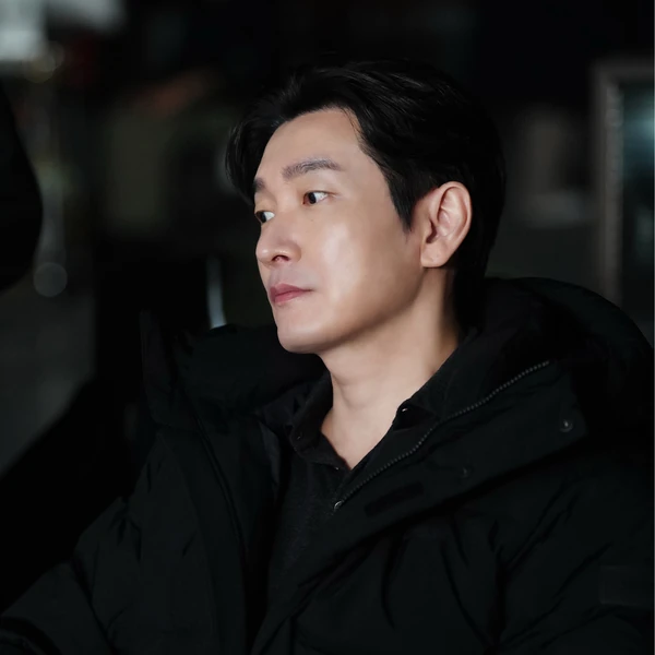 Popular photo full of fans’ love for Cho Seungwoo 