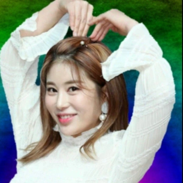 Popular photo full of fans’ love for Kim Soyou