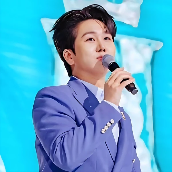 今天最受喜愛的金秀瓚模樣