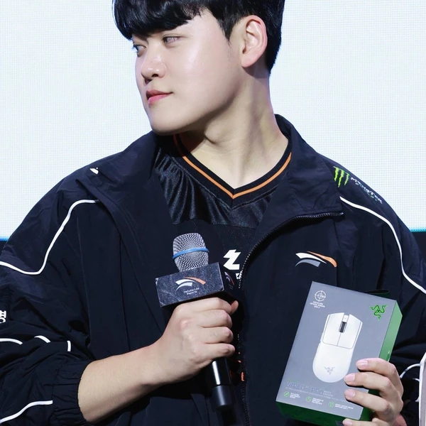 Popular profile image of Gumayusi selected by vote