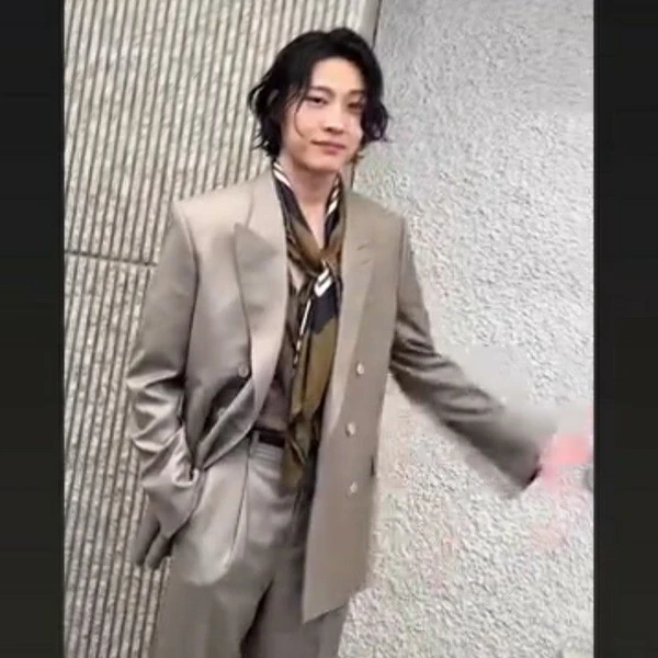 The most loved look of Lee Jongwon today