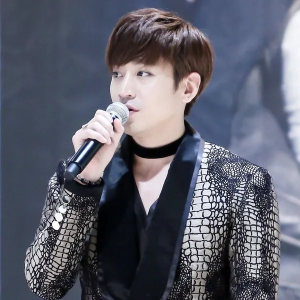 Top moment of Mun Junghyuk (Eric) chosen by fans