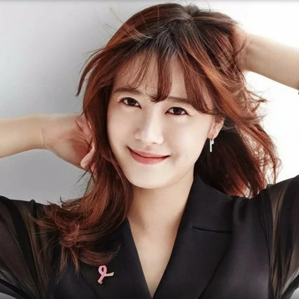 Popular photo full of fans’ love for Ku Hyesun