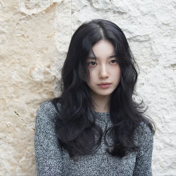 The most loved look of Bae Suzy today