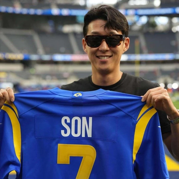 Popular profile image of Son Heungmin selected by vote