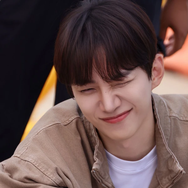 充滿粉絲愛的李俊昊人氣照片