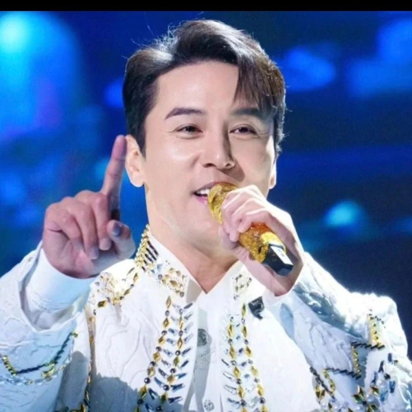 チャン・ミンホへのファンの愛が詰まった人気写真