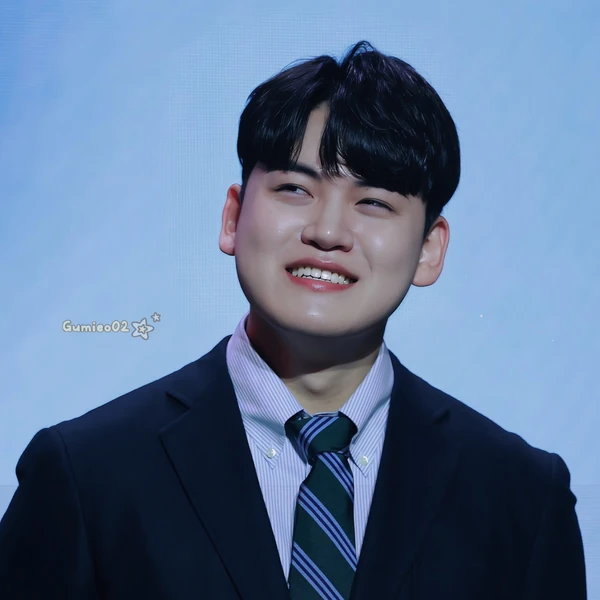 Most popular banner post in Gumayusi's community