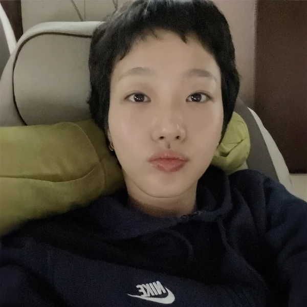 充滿粉絲愛的金高銀人氣照片