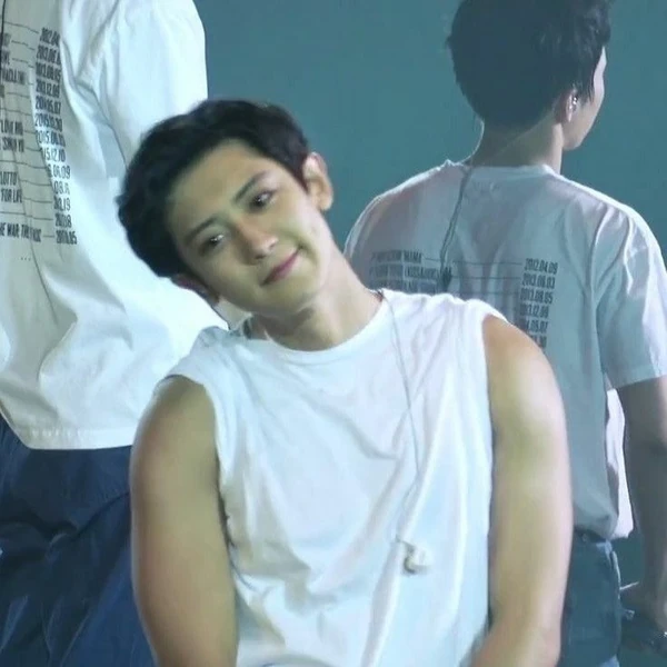 The most loved look of Chanyeol today