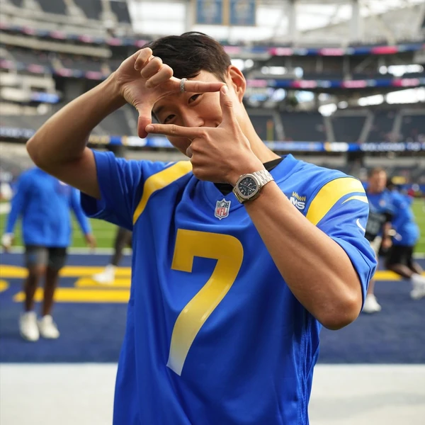 通过投票选出的Son Heungmin人气头像图像