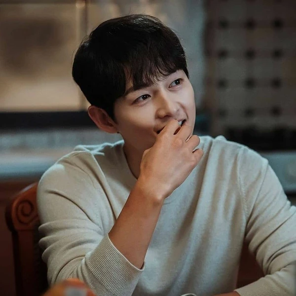 今天最受喜愛的宋仲基模樣