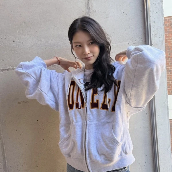 今天最受喜愛的孔升妍模樣