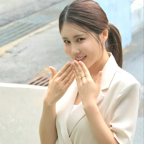 今天最受喜愛的金韶宥模樣