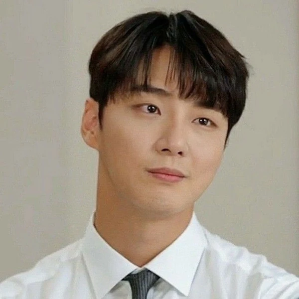 Top moment of Yoon Shiyoon chosen by fans