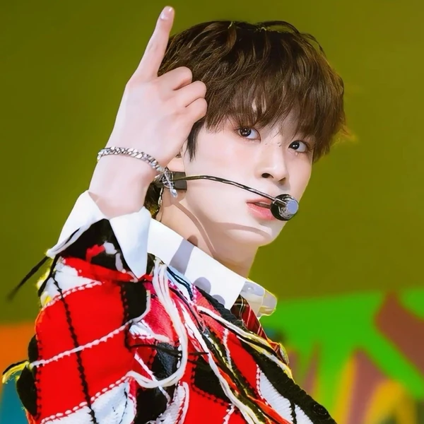 充满粉丝爱意的郑东元人气照片