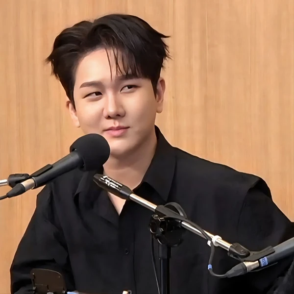 Foto populer Kim Soochan yang penuh cinta dari penggemar