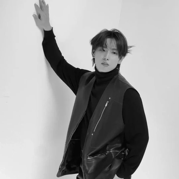 The most loved look of Yim Siwan today