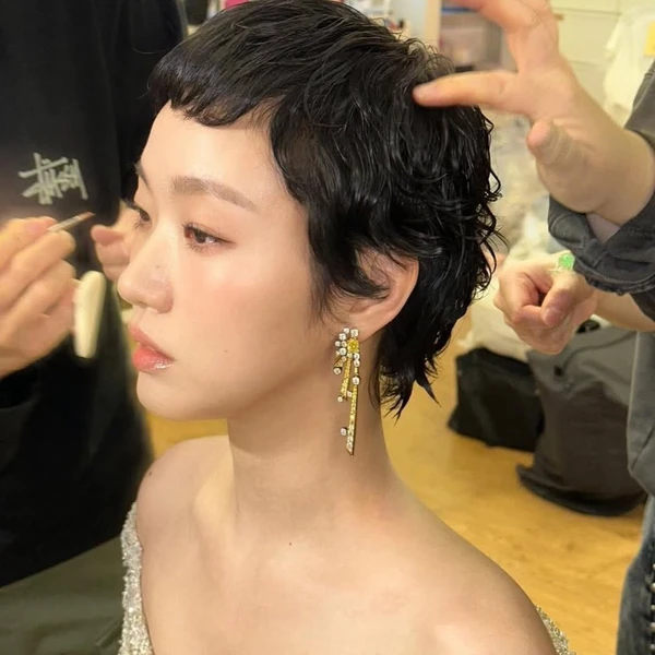 充满粉丝爱意的金高银人气照片