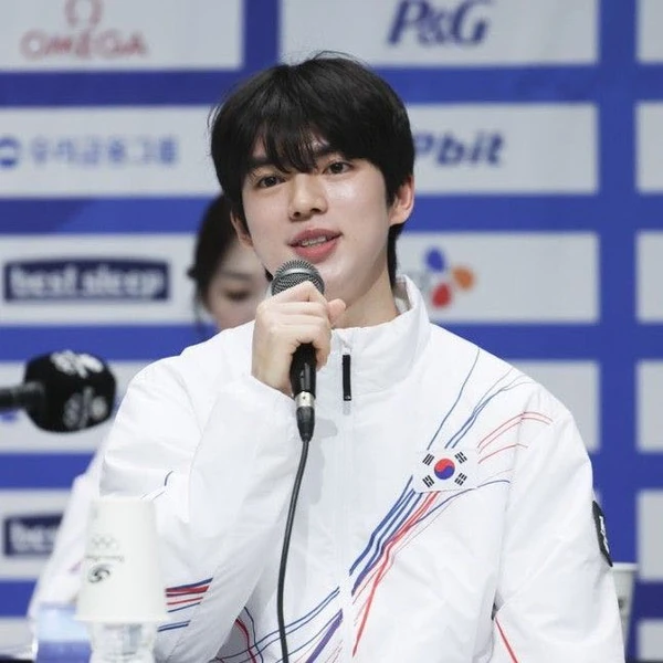 粉絲團製作的Cha Junhwan第一名橫幅貼文