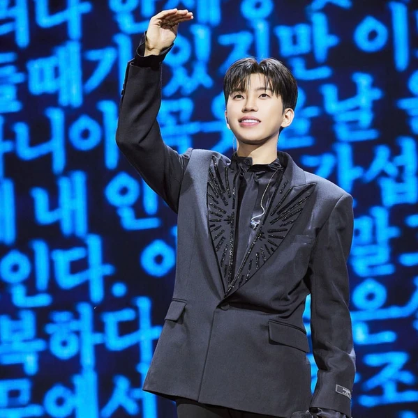 The most loved look of Lim Youngwoong today