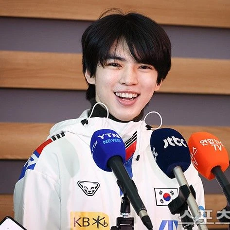 A brilliant moment of Cha Junhwan created by the fandom