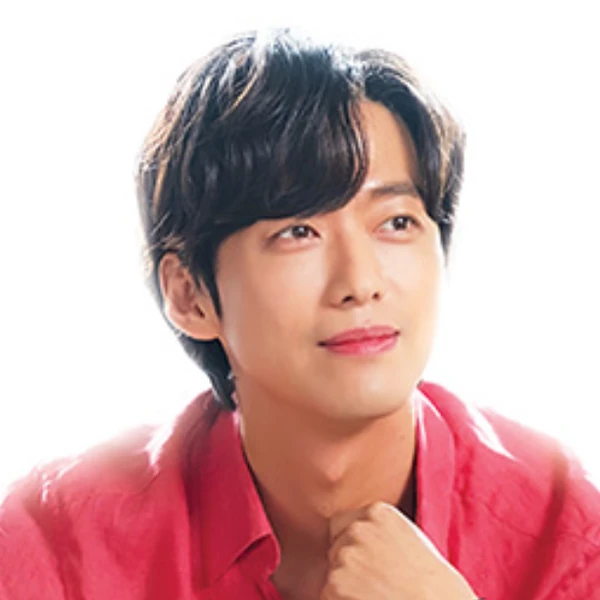 Popular photo full of fans’ love for Namkoong Min