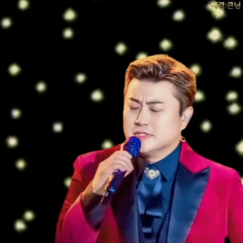 充满粉丝爱意的金浩中人气照片