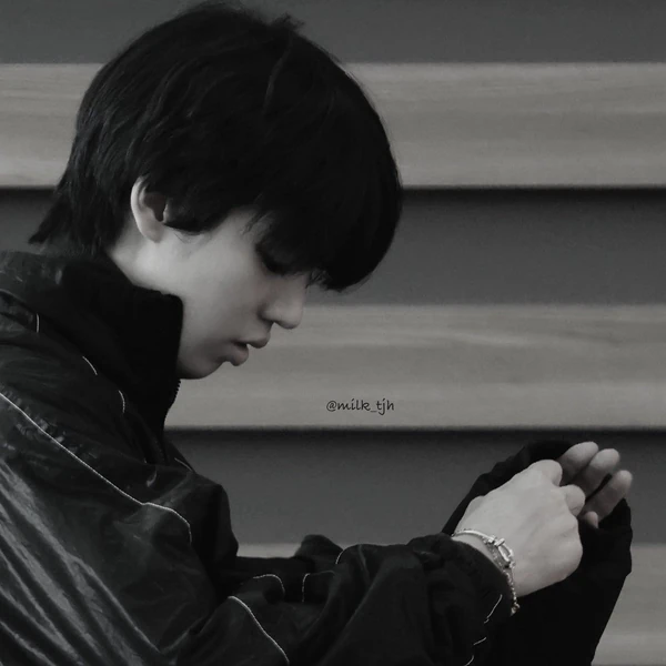 The most loved look of Cha Junhwan today