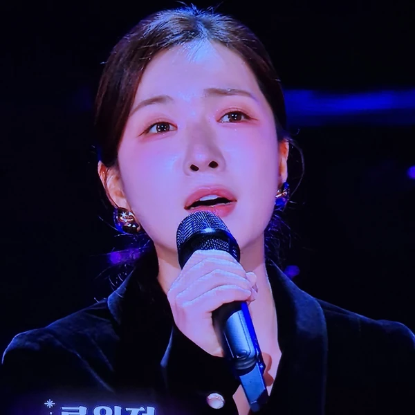 The most loved look of Ryu Wonjung today