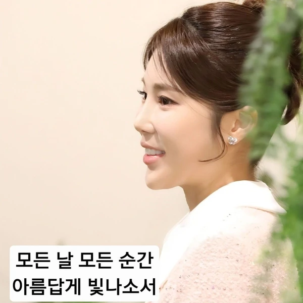 Momen terbaik Kim Soyou pilihan penggemar