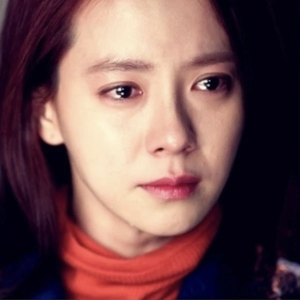 Penampilan Song Jihyo yang paling disukai hari ini