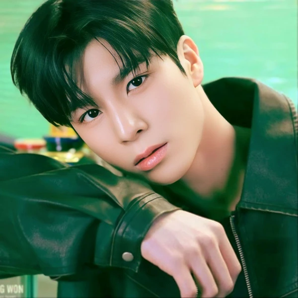 チョン・ドンウォンへのファンの愛が詰まった人気写真