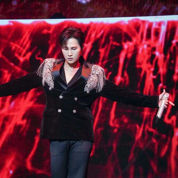 充滿粉絲愛的金熙栽人氣照片