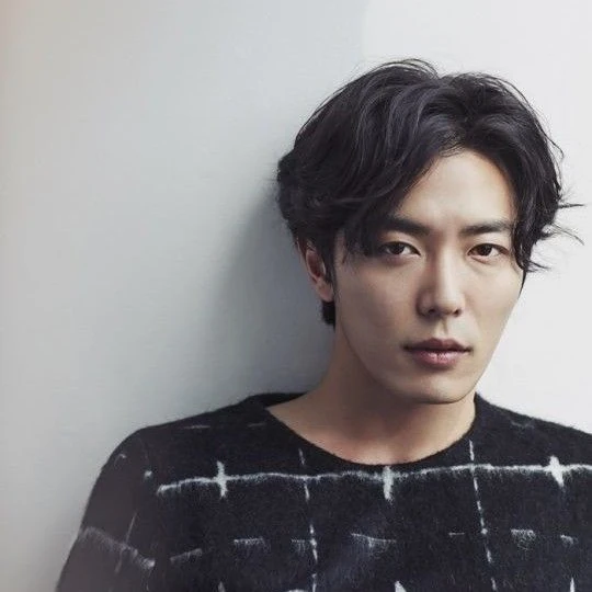 今天最受喜爱的金材昱模样