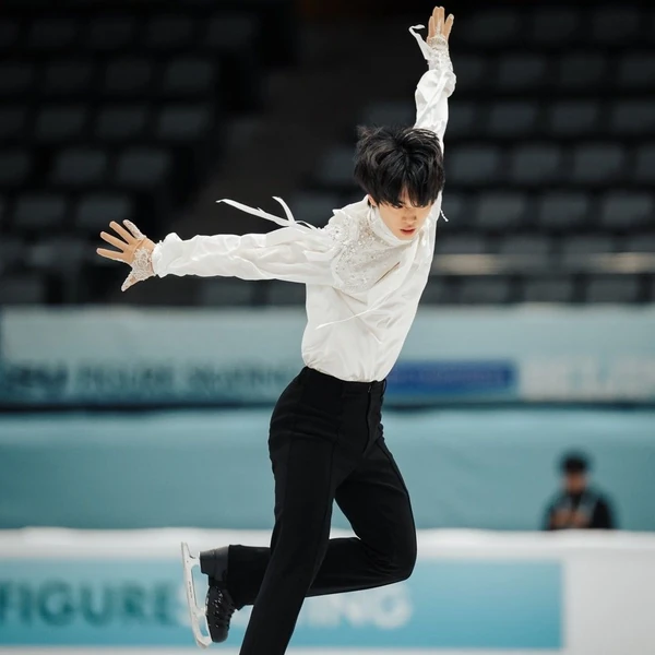 Momen gemilang Cha Junhwan yang dibuat oleh fandom