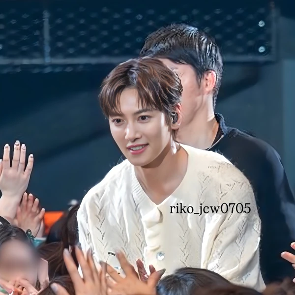 チ・チャンウクへのファンの愛が詰まった人気写真