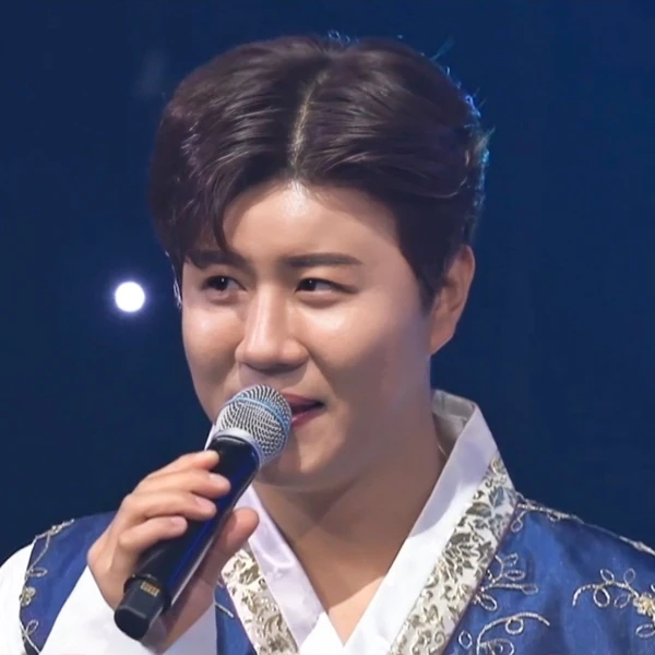 The most loved look of Jin Haesung today