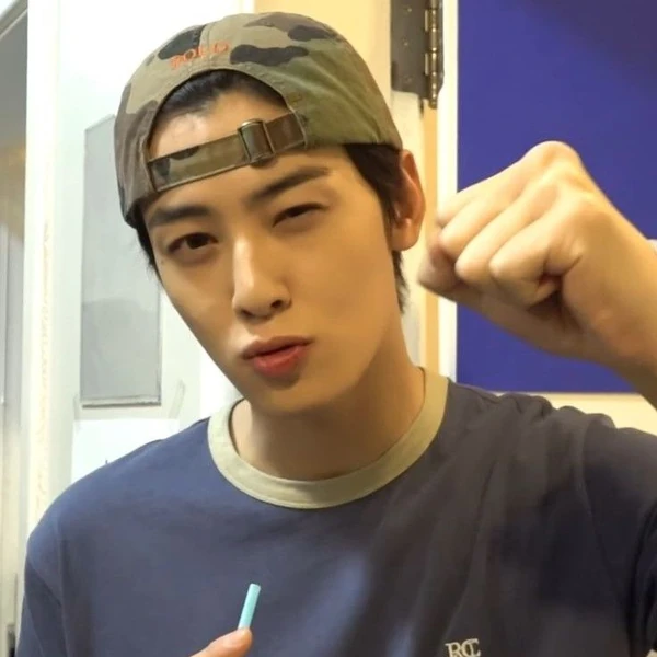 充满粉丝爱意的车银优人气照片