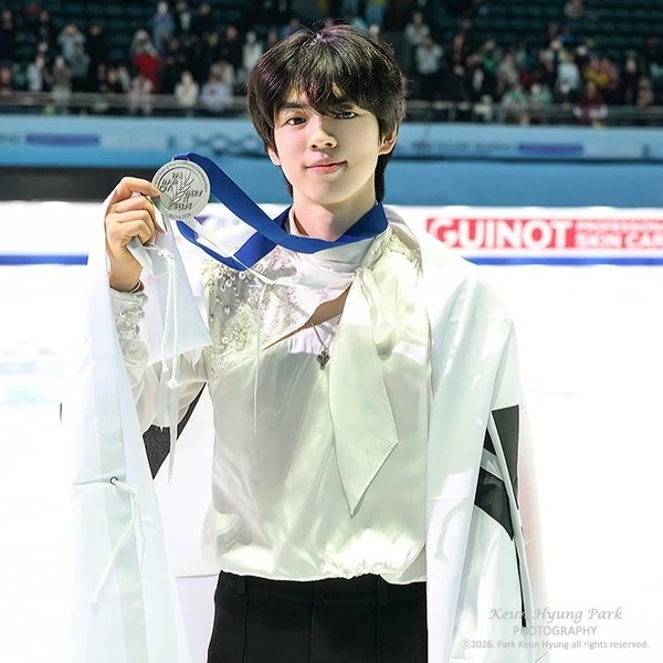 粉絲團打造的閃耀Cha Junhwan時刻