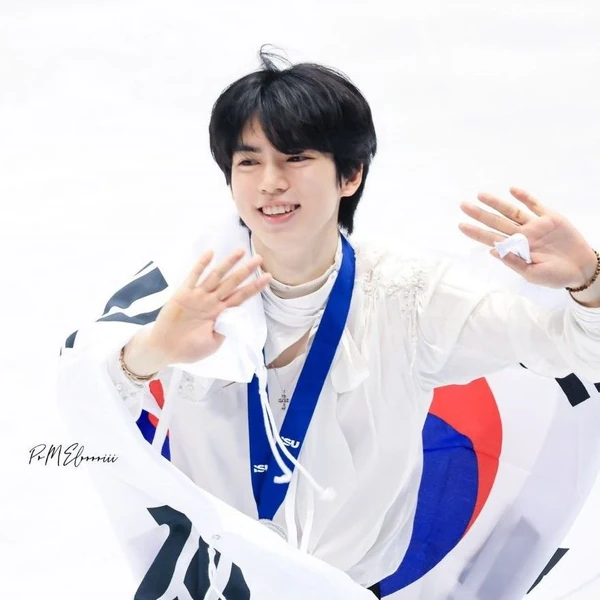 粉絲團打造的閃耀Cha Junhwan時刻