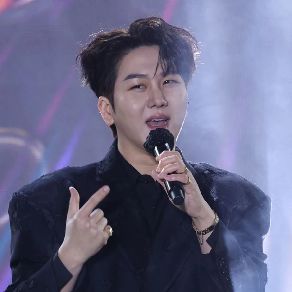 充满粉丝爱意的金秀瓒人气照片