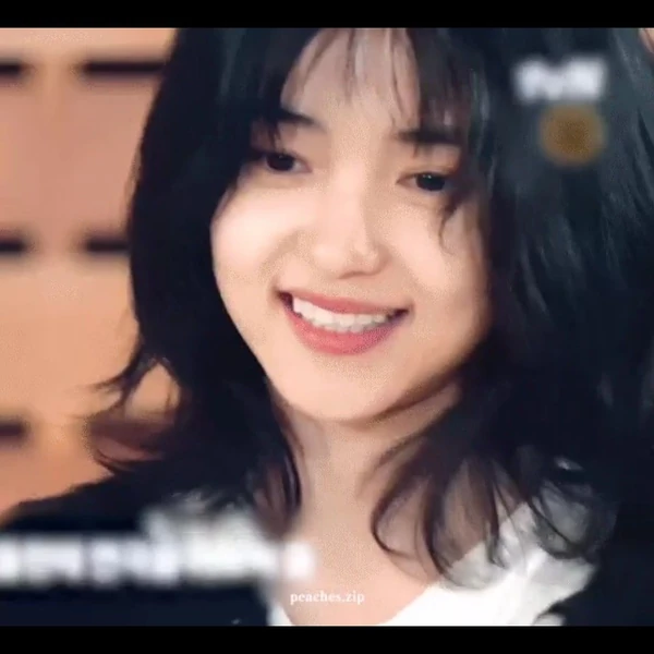 Popular photo full of fans’ love for Kim Taeri
