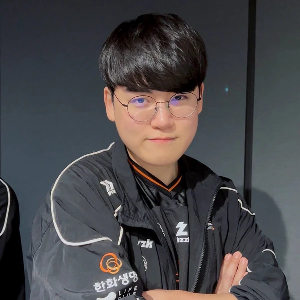 Gumayusi社群中最受歡迎的橫幅貼文