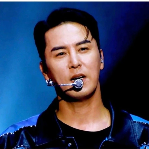 Foto populer Jang Minho yang penuh cinta dari penggemar