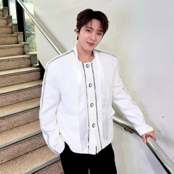 The most loved look of Hwang Yunsung today