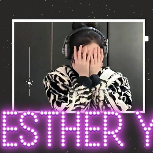 Foto populer Esther Yu yang penuh cinta dari penggemar