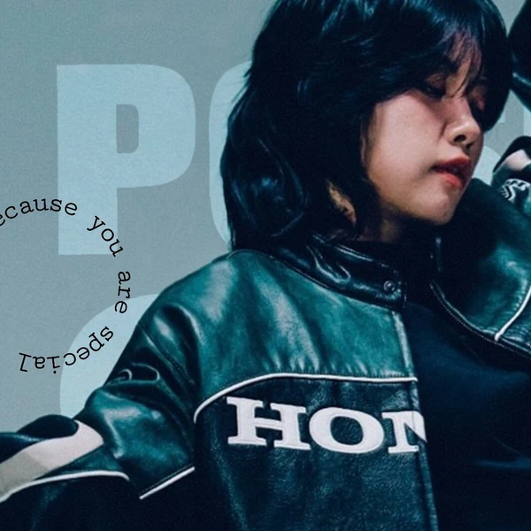 Popular photo full of fans’ love for Aiki