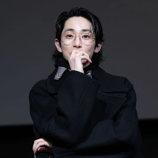 Popular photo full of fans’ love for Lee Soohyuk